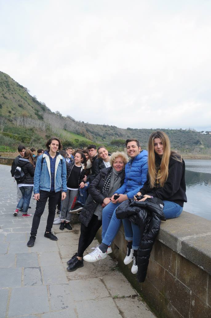 Alternanza scuola-lavoro I.S. Virgilio di Pozzuoli: gli alunni censiscono le coppie di Svasso maggiore, Tarabusino e contano gli individui di Trachemys scripta